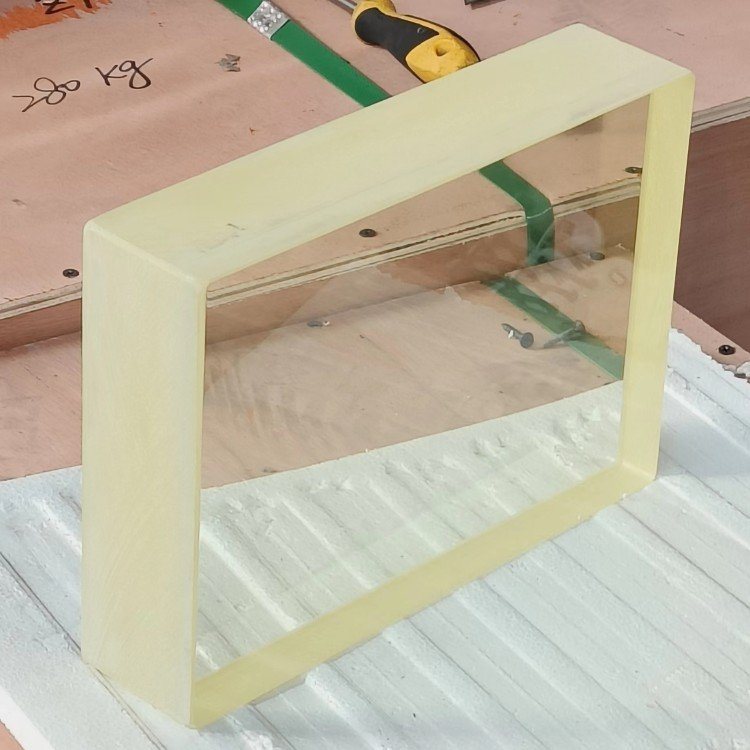 贵州铅玻璃是什么材料做的